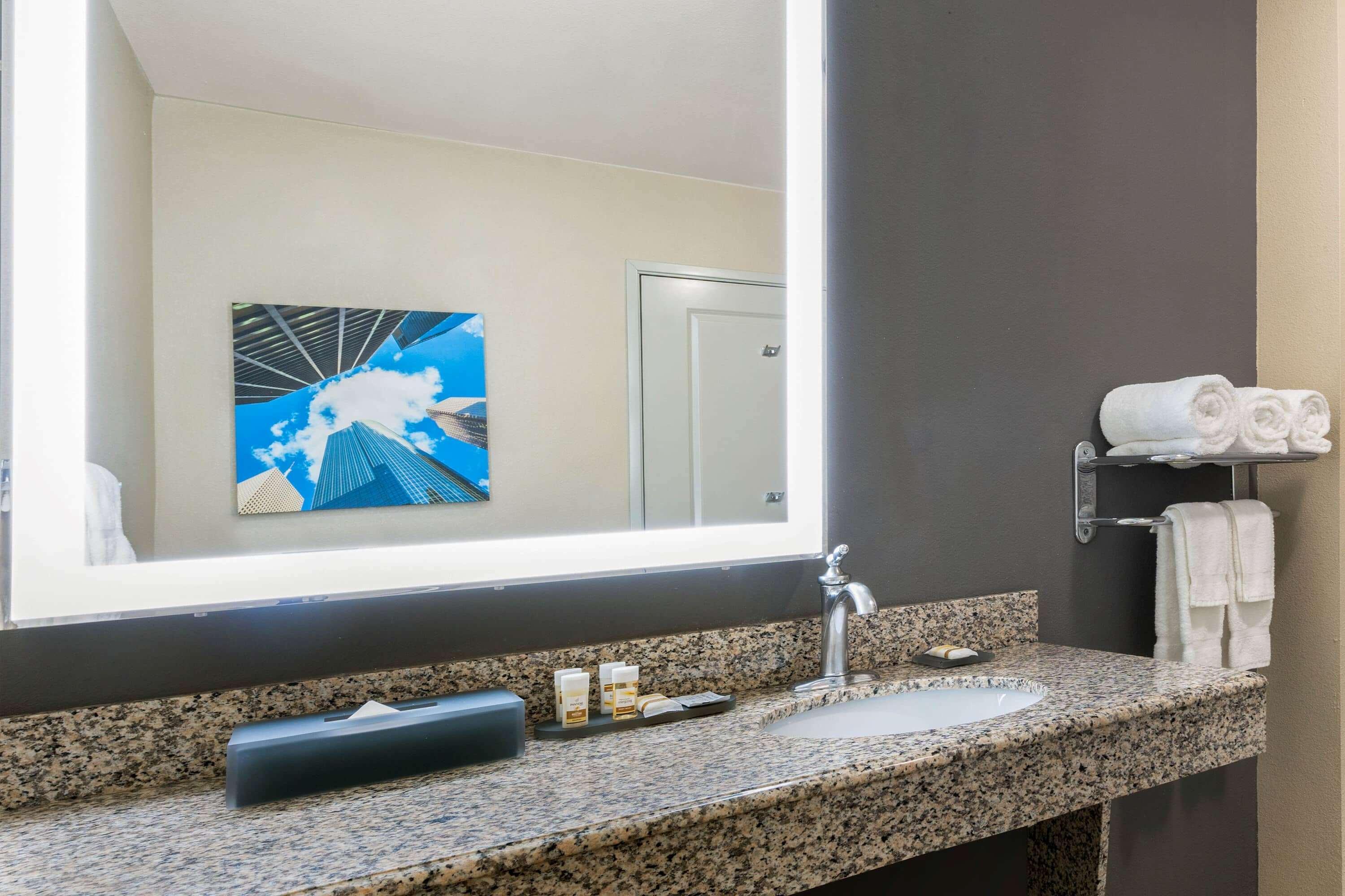 Hotel La Quinta By Wyndham Houston Energy Corridor Extérieur photo