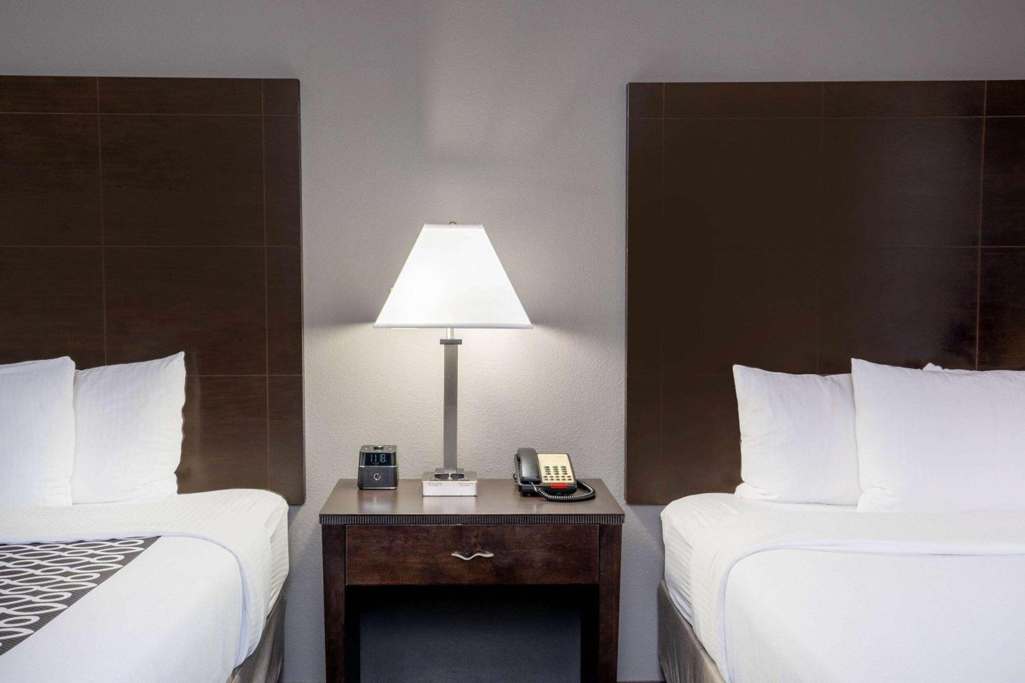 Hotel La Quinta By Wyndham Houston Energy Corridor Extérieur photo