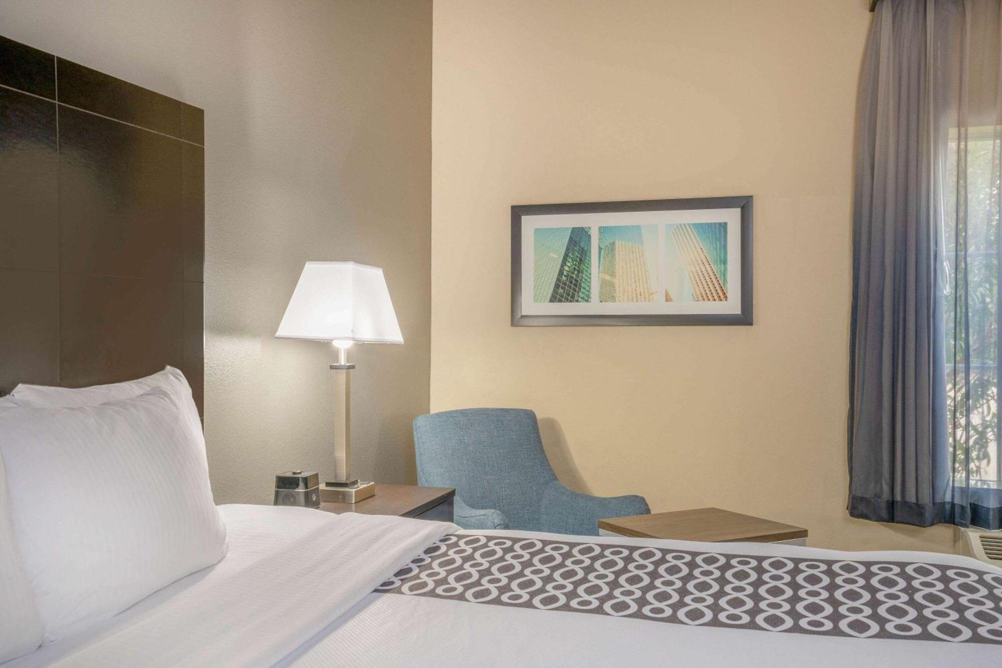 Hotel La Quinta By Wyndham Houston Energy Corridor Extérieur photo
